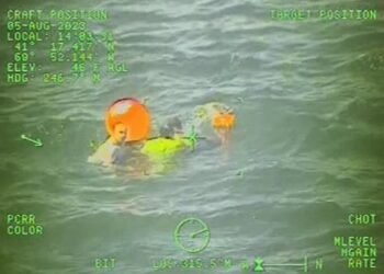 Three Fishermen Survive Sinking by Clinging to a Buoy