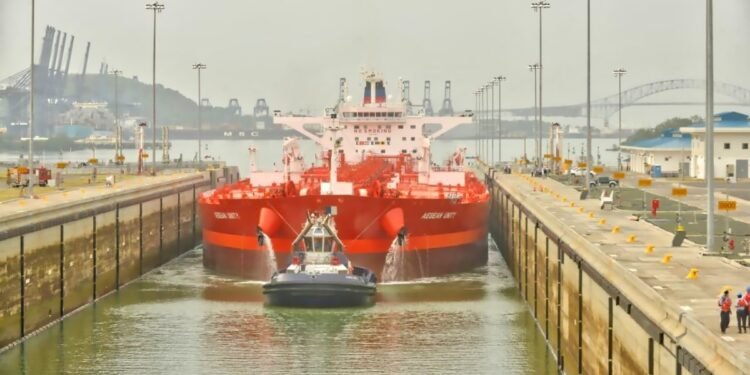 Panama Canal Program Incentivizes Environmental Efficiency of Ships Suezmax Aegean Unity new panama canal locks