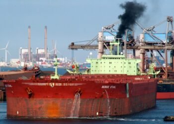 berge-stahl-906624_1280