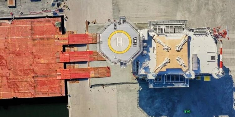 Substation for First Commercial-scale US Offshore Wind Farm Leaves Denmark