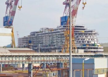 Fincantieri H1 Net Loss Shrinks to €22 Million