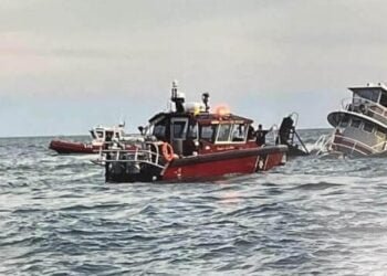 Three Crewmembers Saved from Sinking Tugboat off South Carolina