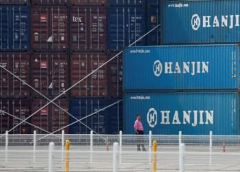 Last Holdout in Korean War Sees Once-Busy Docks Idled by Hanjin
