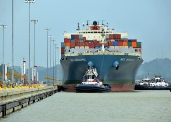 containership panama canal
