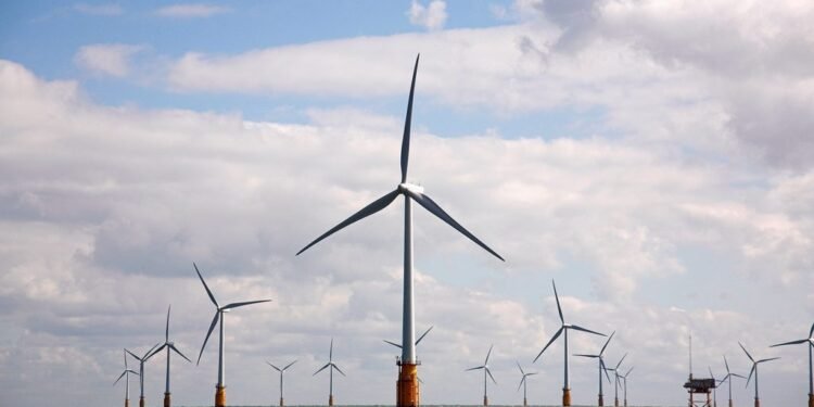 Offshore Wind Tries to Lift Rig Builders Past Oil’s Downturn