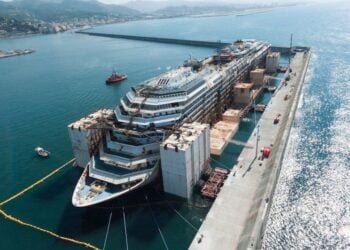 Costa Concordia Hulk Makes Final Voyage to Scrapyard