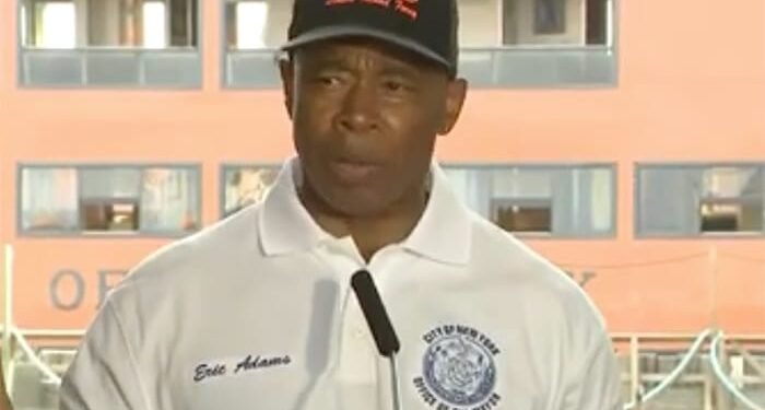 VIDEO CLIP: Staten Island Ferry policemans ultimately obtain a labor arrangement Mayor announces agreement with Staten Island Ferry officers