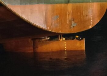 Two Nigerian Migrants Rescued from Ship's Rudder