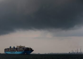 Does Sinking Shipping Market Mean End for Ultra-Large Newbuild Orders?