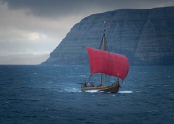 Ship Photos – Real Viking Ship Completes North Atlantic Crossing