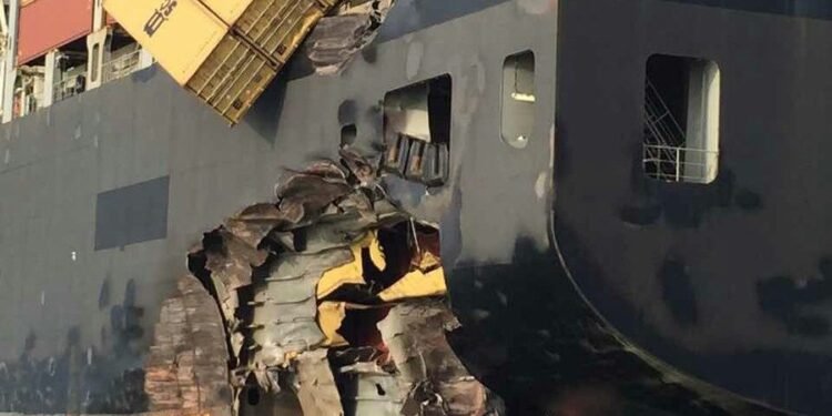 Iranian Supertanker Collides With Giant MSC Boxship in Singapore Strait – Incident Photos