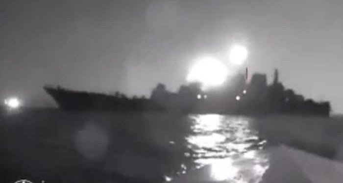 Image from Ukrainian drone minutes before strike on Russian ship