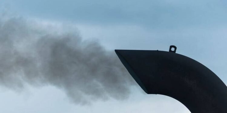 Countries Push for CO2 Shipping Levy as Crunch Talks Loom