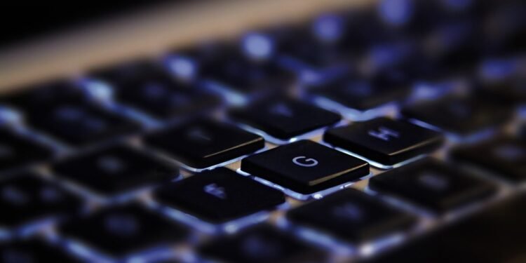 technology-785742_1280