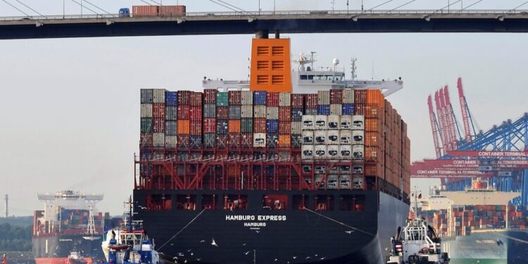 Loss-Making Container Ships Turn to Airlines – View Loss-Making Container Ships Turn to Airlines – View