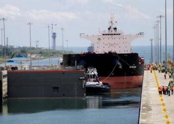 Panama Canal Expansion: Bigger Ships, Bigger Paydays from Coal to Gas