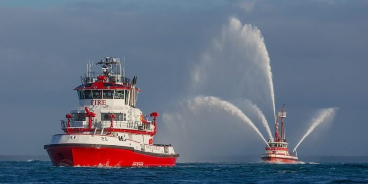 Ship Photos of the Day – Port of Long Beach’s Powerful New Fireboat ‘Protector’
