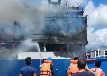 Video: Cargo Ship Catches Fire off Luzon