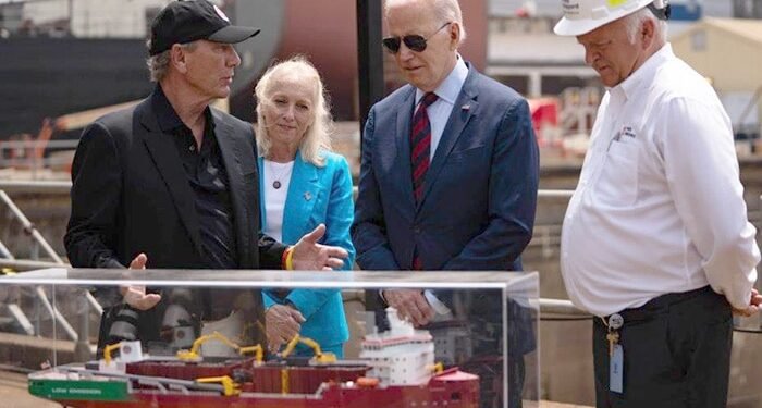 Biden gets an explainer on subsea rock installer