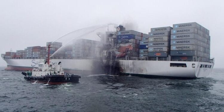 Fire-Damaged Safmarine Meru Reaches Port in China