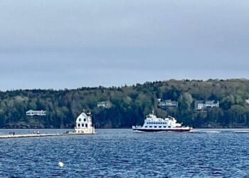 Ferry Loses Rudder After Running Aground in Maine