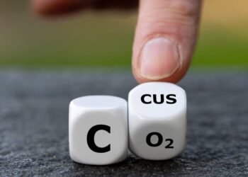 MOL Embarks on Low-Pressure CO2 Research Program