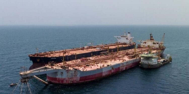 UN Starts Removing Oil from Decaying FSO in Red Sea