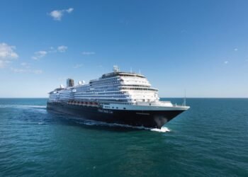Carnival Finalizes Contracts to Build Five New Cruise Ships at Fincantieri