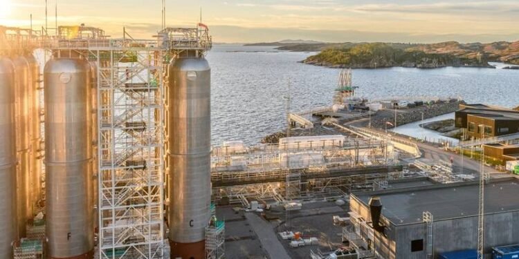 Yara to Store CO2 from Dutch Plant underneath Norway Seabed Yara to Store CO2 from Dutch Plant under Norway Seabed