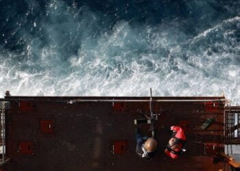 Saudi Arabia Urges US Restraint as Houthis Attack Ships in Red Sea