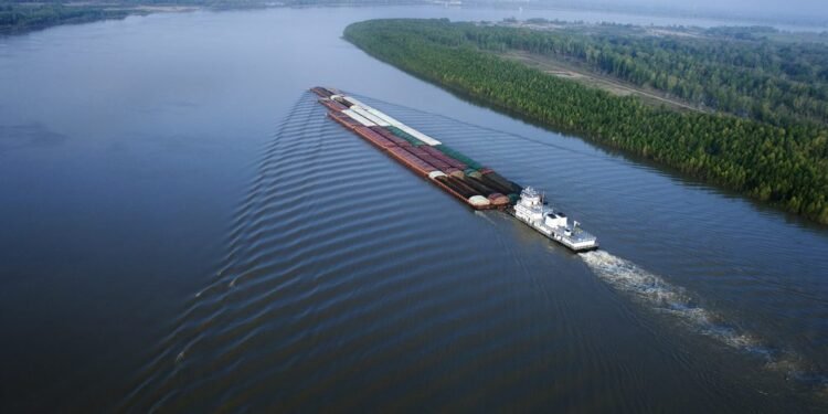 Kirby Buys Seacor’s Inland Tank Barge Fleet