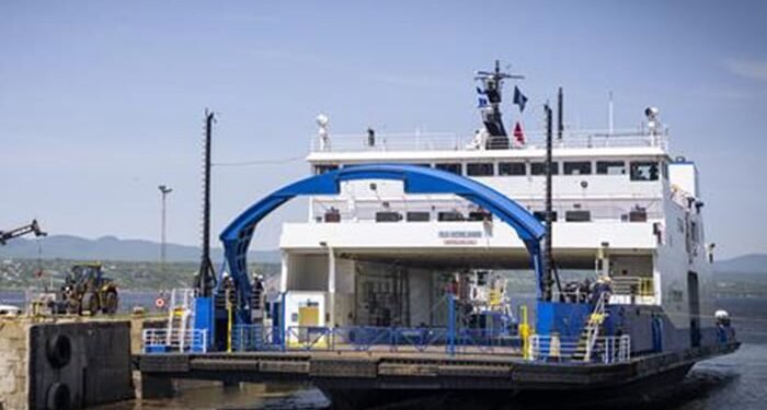 STQ ferry
