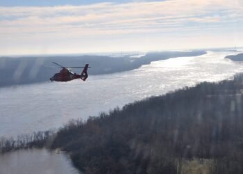 Mississippi River Mayhem: High Water Causes Barges to Break Free Up and Down Mighty Mississippi