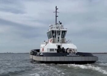 Video: Crowley's All-Electric Tug is Out on Sea Trials