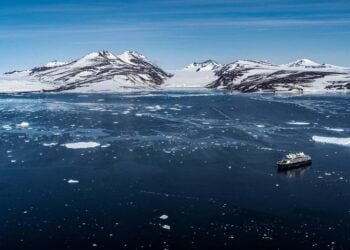 Ponant Enhances Connectivity on Luxury Icebreaker