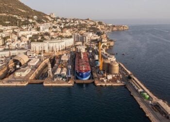 Gibdock Applies Graphene-based Fouling Release Coating