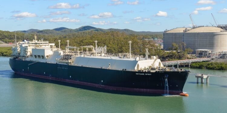 Australia Pacific LNG Ships First Cargo from Curtis Island Export Facility