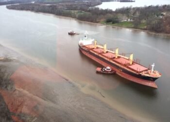 Bulk Carrier Refloated on Delaware River