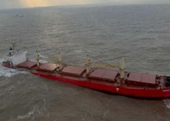 Crew Rescued as Bulkers Collide off Shanghai