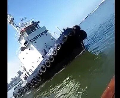 WATCH: Tug Smashes Passenger Vessel in Argentina WATCH: Tug Smashes Passenger Vessel in Argentina