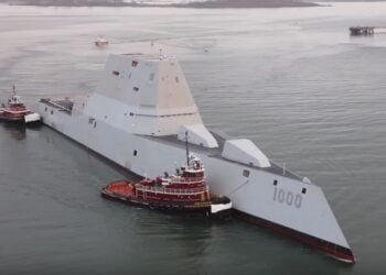 WATCH: U.S. Navy’s New Zumwalt Destroyer in Portland Harbor