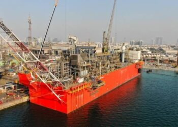 Tango FLNG and Excalibur FSU Set to Begin Journey from Dubai to Eni's Congo LNG Project