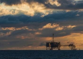 US Gulf Coast Oil Patch Gets Lucky, So Far, in Busy Hurricane Season