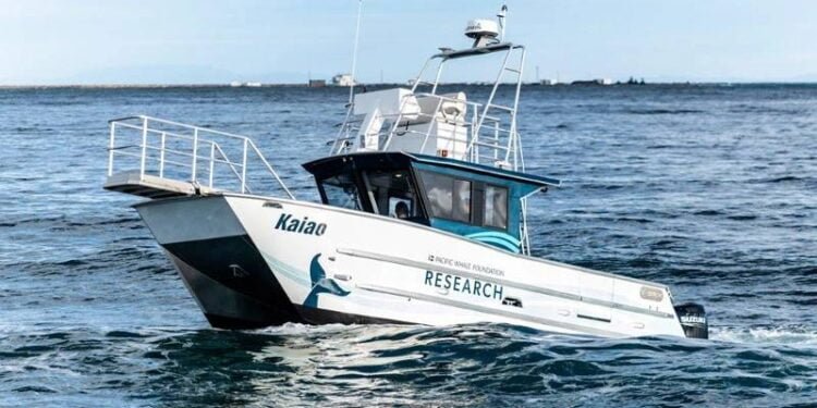 Brix Marine Delivers Research Vessel for Pacific Whale Foundation in Hawaii
