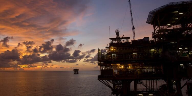 U.K. North Sea Oil Decommissioning Costs Set to Rise, Group Says