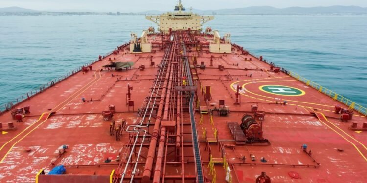 In World With Too Much Crude Oil, Tanker Owners Reap Billion-Dollar Windfall