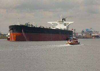 Record Year for VLCCs in Port of Rotterdam