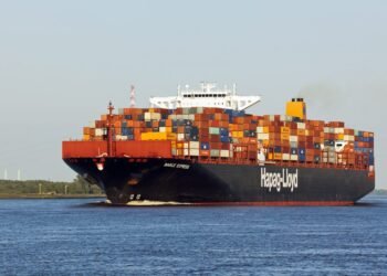 Hapag-Lloyd Advances Plans for $500 Million IPO
