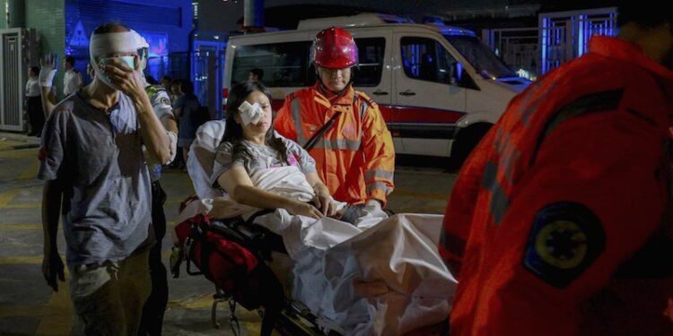 About 100 Injured After Hong Ferry Hits Object