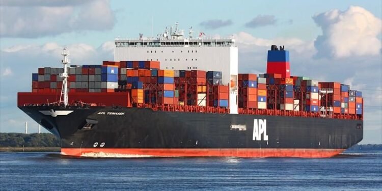 Major Damage Reported After Giant APL Containership Hits Crane at Port Said – UPDATE
